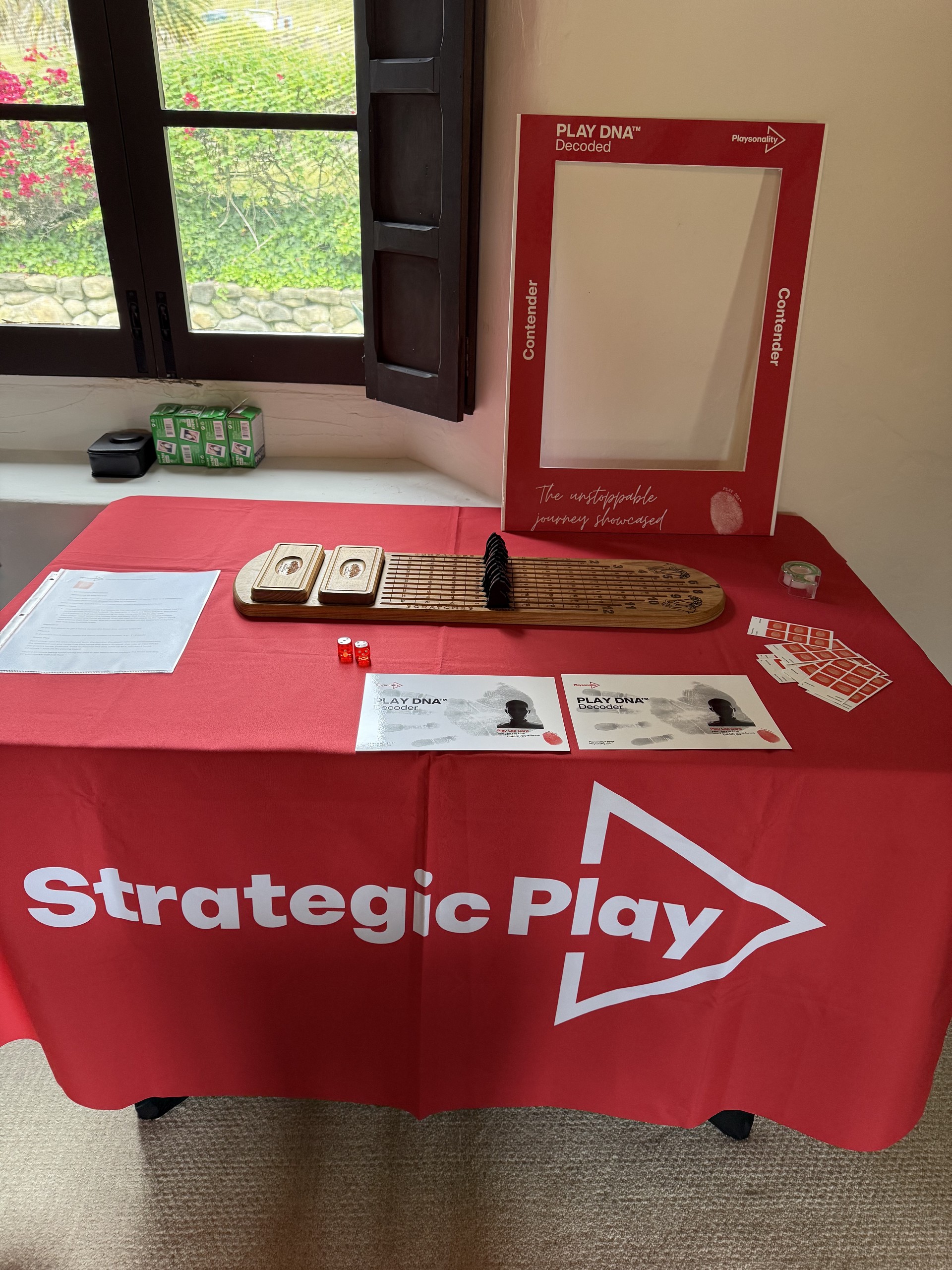 playsonalityredtable